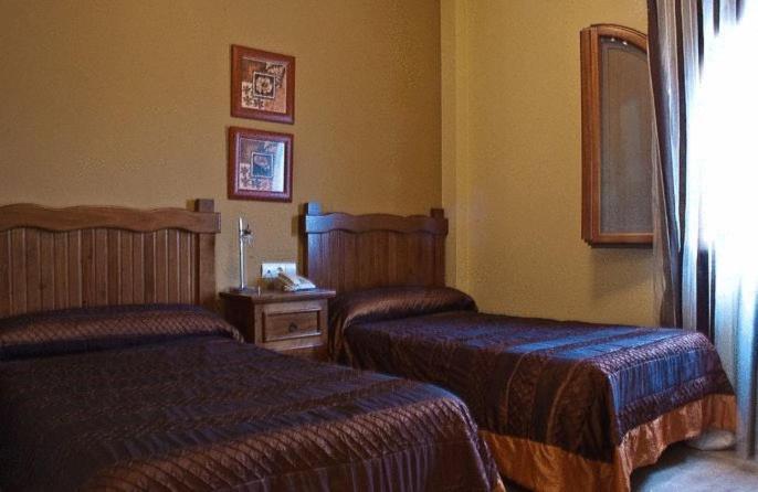 Hotel Rural Miguel Angel Alcaracejos Habitación foto